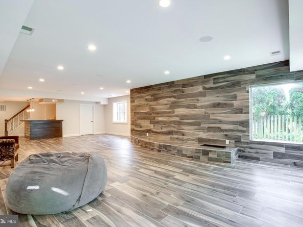 510 Walker Street SW, Vienna VA 22180