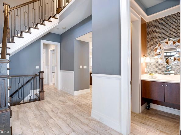 510 Walker Street SW, Vienna VA 22180
