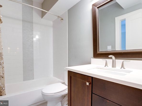 510 Walker Street SW, Vienna VA 22180