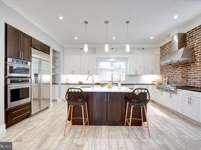 510 Walker Street SW, Vienna VA 22180