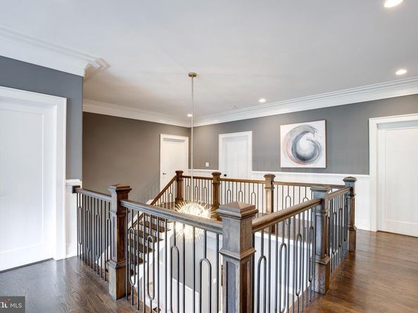 510 Walker Street SW, Vienna VA 22180