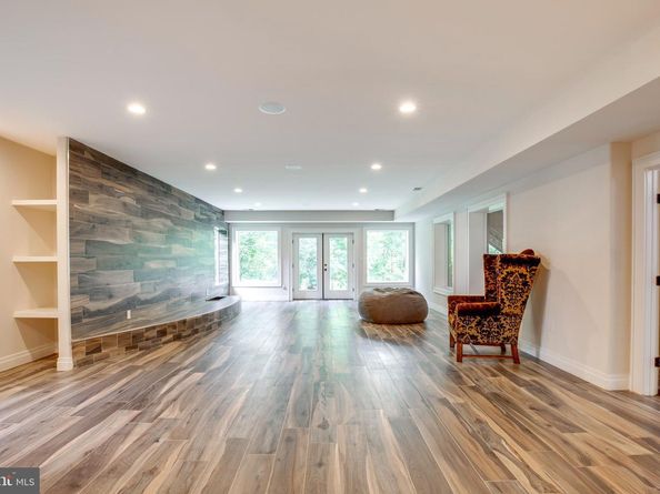 510 Walker Street SW, Vienna VA 22180