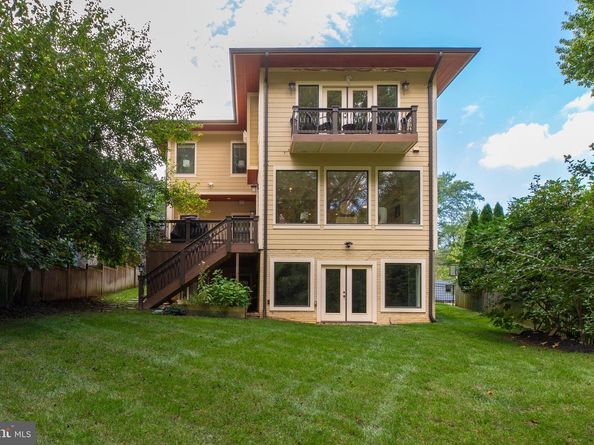 510 Walker Street SW, Vienna VA 22180