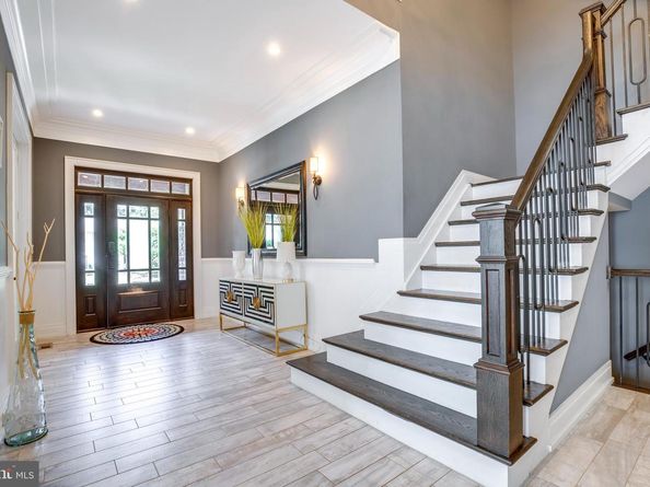 510 Walker Street SW, Vienna VA 22180