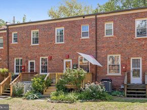 1415 S Barton Street 252, Arlington VA 22204