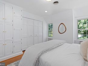 1955 39TH Street NW, Washington DC 20007