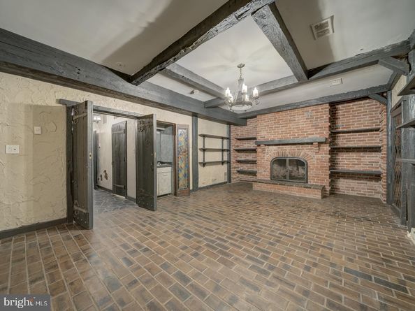 2142 Cathedral Avenue NW, Washington DC 20008