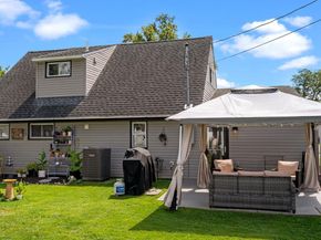 57 Island Road, Levittown PA 19057