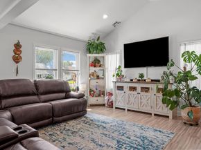 57 Island Road, Levittown PA 19057