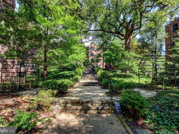 3031 Sedgwick Street NW 102E, Washington DC 20008