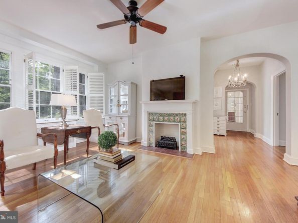 3031 Sedgwick Street NW 102E, Washington DC 20008