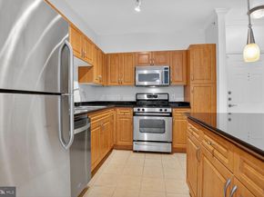 12945 Centre Park Circle 403, Herndon VA 20171
