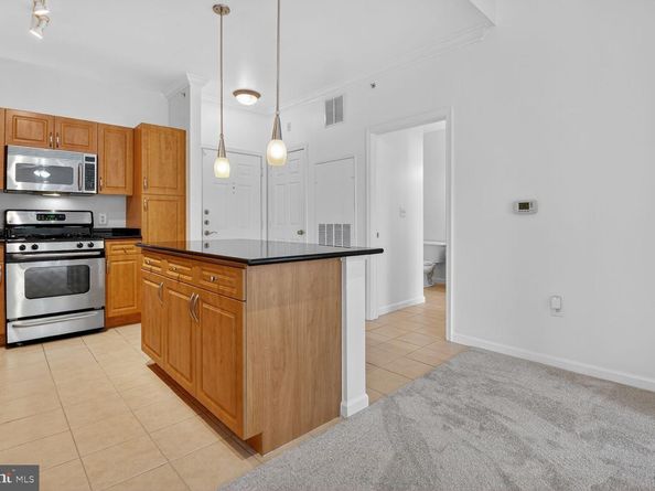 12945 Centre Park Circle 403, Herndon VA 20171
