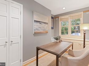 4612 24TH Street N, Arlington VA 22207