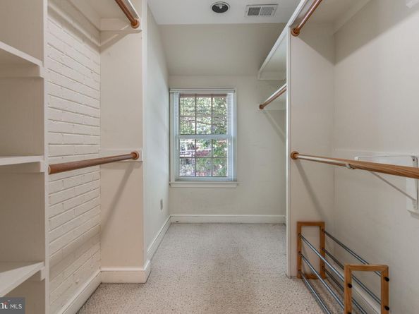 4612 24TH Street N, Arlington VA 22207