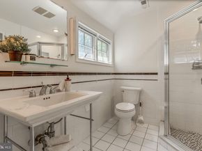4612 24TH Street N, Arlington VA 22207