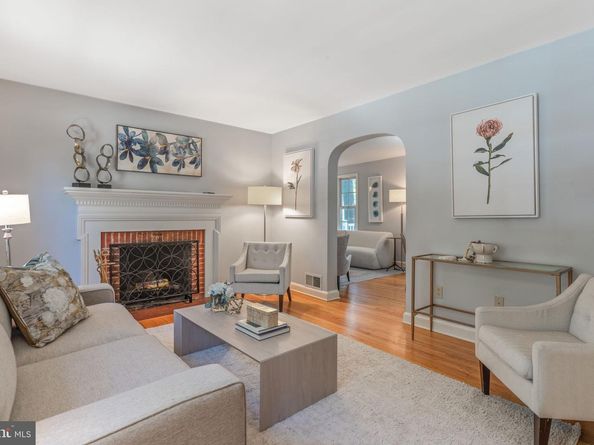 4612 24TH Street N, Arlington VA 22207