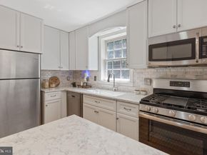 4612 24TH Street N, Arlington VA 22207