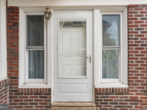 7033 Charles Street, Philadelphia PA 19135