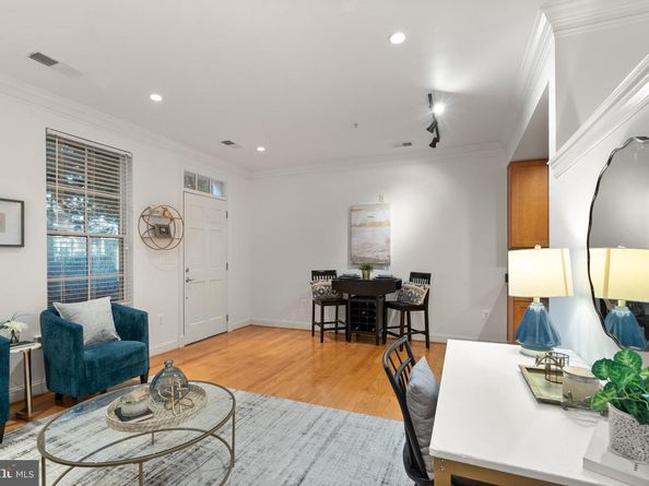 1023 N Royal Street 109, Alexandria VA 22314