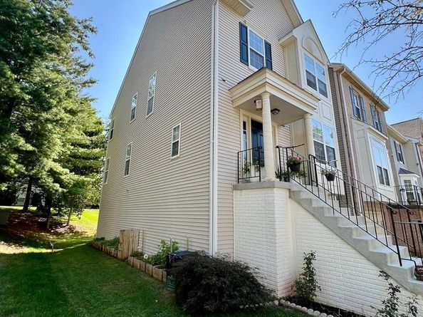 47379 Darkhollow Falls Terrace, Sterling VA 20165
