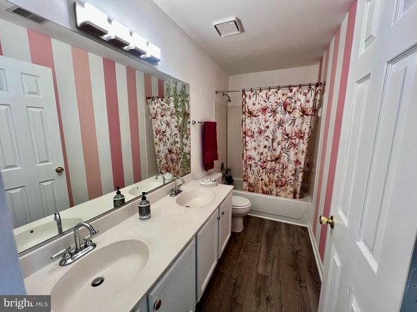 47379 Darkhollow Falls Terrace, Sterling VA 20165