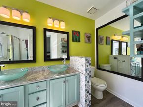 47379 Darkhollow Falls Terrace, Sterling VA 20165