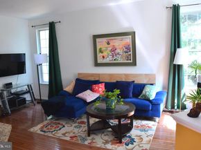 47379 Darkhollow Falls Terrace, Sterling VA 20165