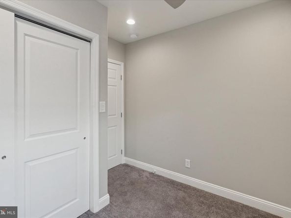 1019 Snyder Avenue, Philadelphia PA 19148