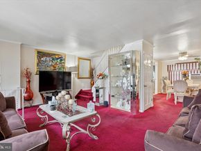 12516 Medford Place, Philadelphia PA 19154
