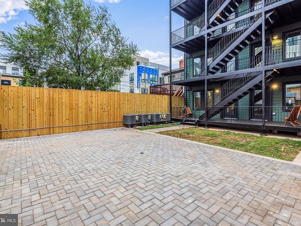 1013 17TH Place NE 7, Washington DC 20002