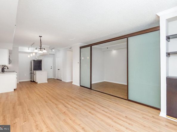 1211 S Eads Street 307, Arlington VA 22202