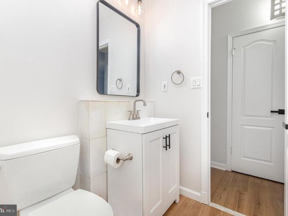 1211 S Eads Street 307, Arlington VA 22202