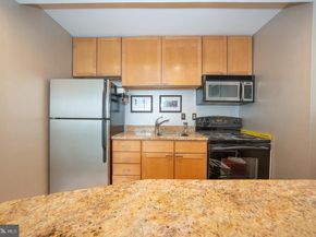 1919 Chestnut Street 202423, Philadelphia PA 19103
