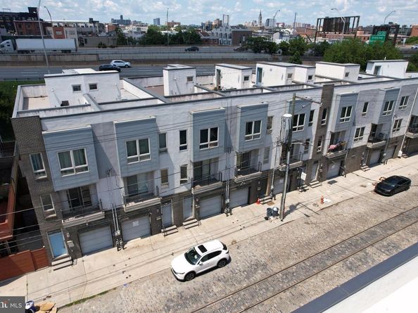 908 N Front Street, Philadelphia PA 19123