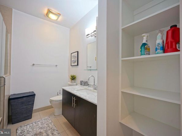 908 N Front Street, Philadelphia PA 19123