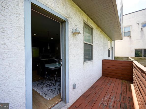 908 N Front Street, Philadelphia PA 19123