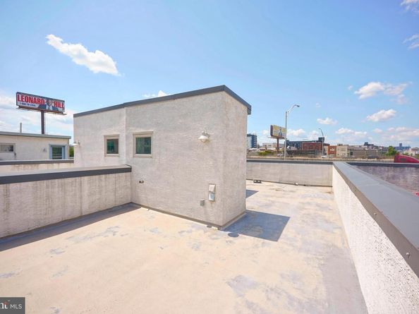 908 N Front Street, Philadelphia PA 19123