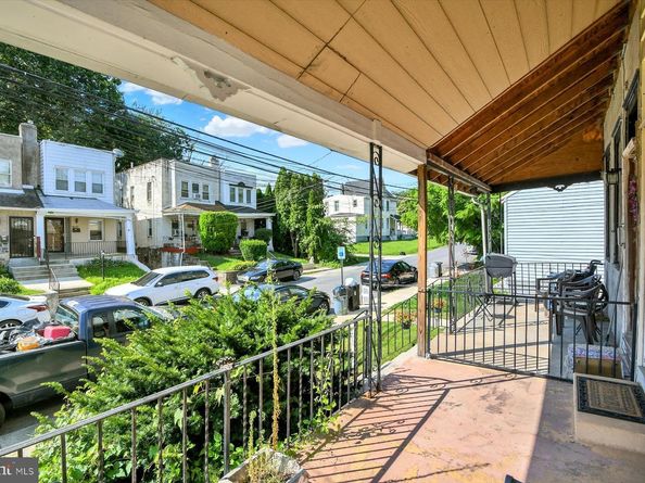 1044 Jackson Avenue, Sharon Hill PA 19079