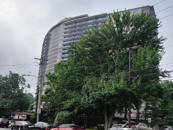 3900 Ford Road 10H, Philadelphia PA 19131