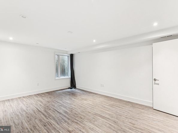 614 N 5TH Street, Philadelphia PA 19123