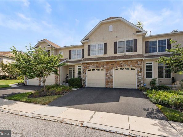 628 Greycliffe, Ambler PA 19002