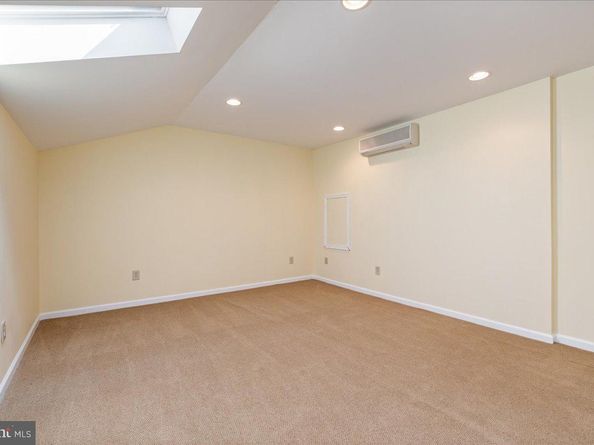 628 Greycliffe, Ambler PA 19002