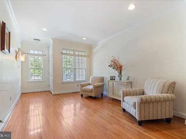 628 Greycliffe, Ambler PA 19002