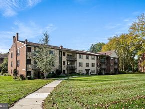 356 Drummers Lane 356, Wayne PA 19087