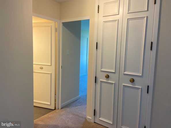 604 S Washington Square 810, Philadelphia PA 19106