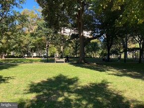 604 S Washington Square 810, Philadelphia PA 19106