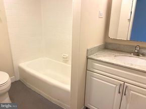 604 S Washington Square 810, Philadelphia PA 19106