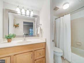 88 N Bedford Street 88C, Arlington VA 22201