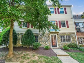 88 N Bedford Street 88C, Arlington VA 22201